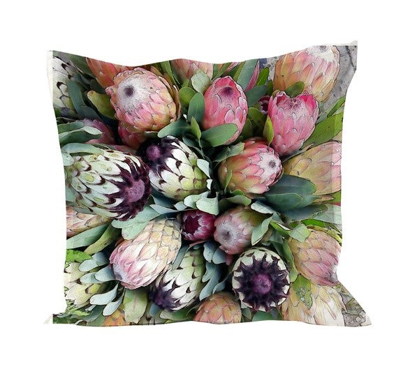 Cushion cover in Busy Protea