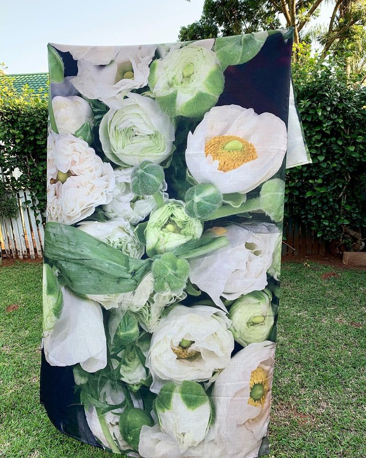 Tablecloth in Ranunculus Green