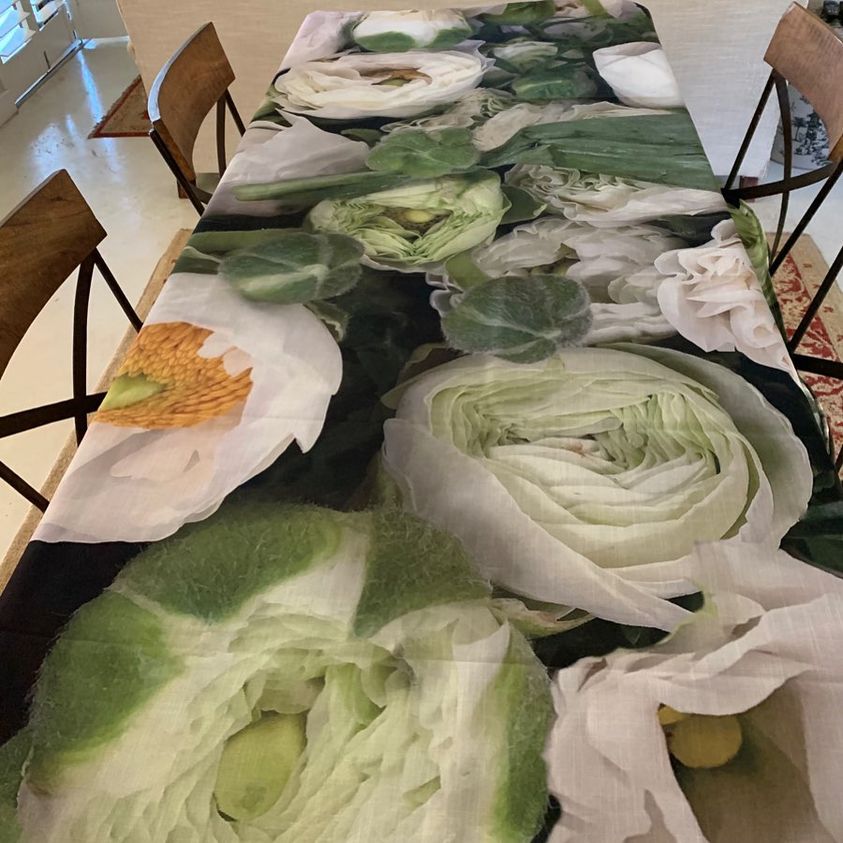 Tablecloth in Ranunculus Green